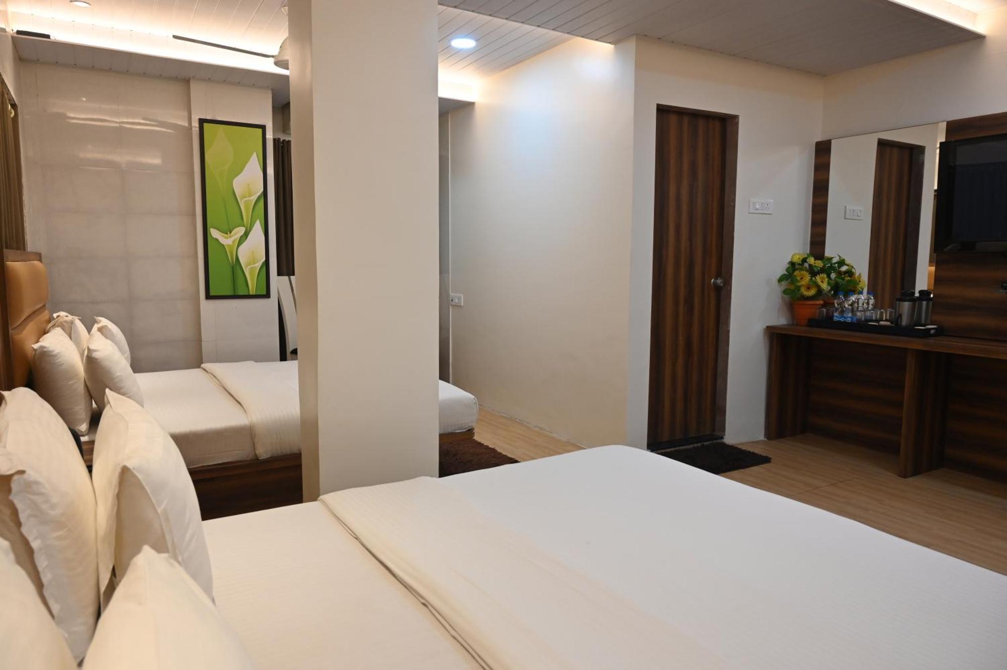 Hotel Sai Yatri Trimbak Extérieur photo