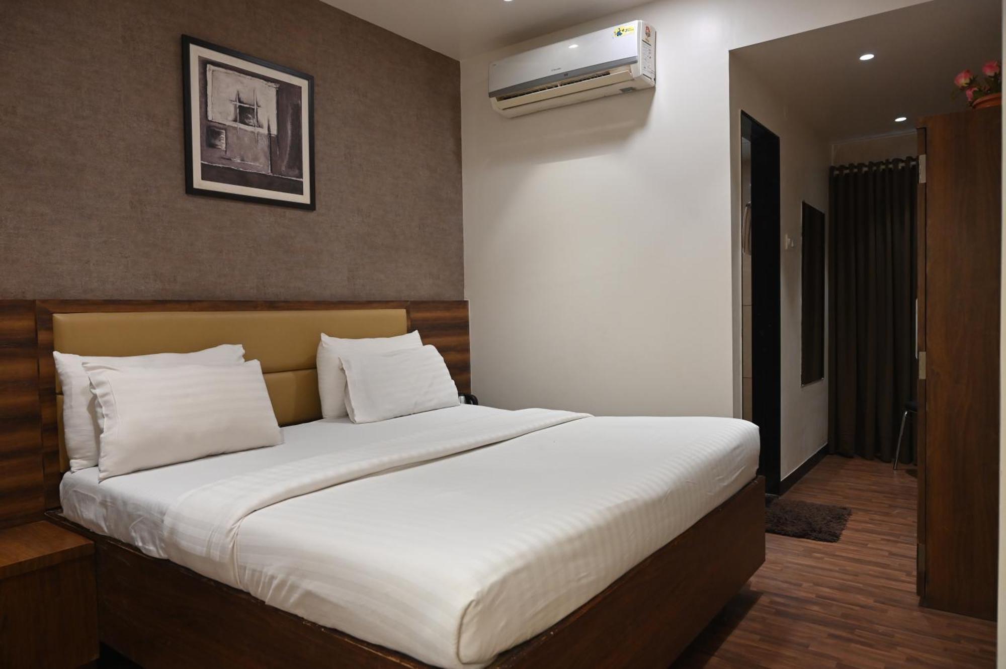 Hotel Sai Yatri Trimbak Extérieur photo