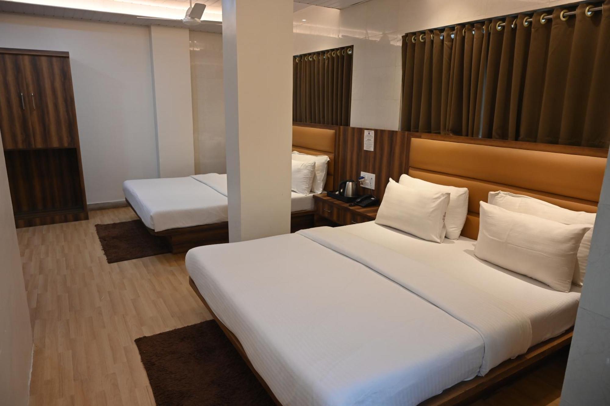 Hotel Sai Yatri Trimbak Extérieur photo