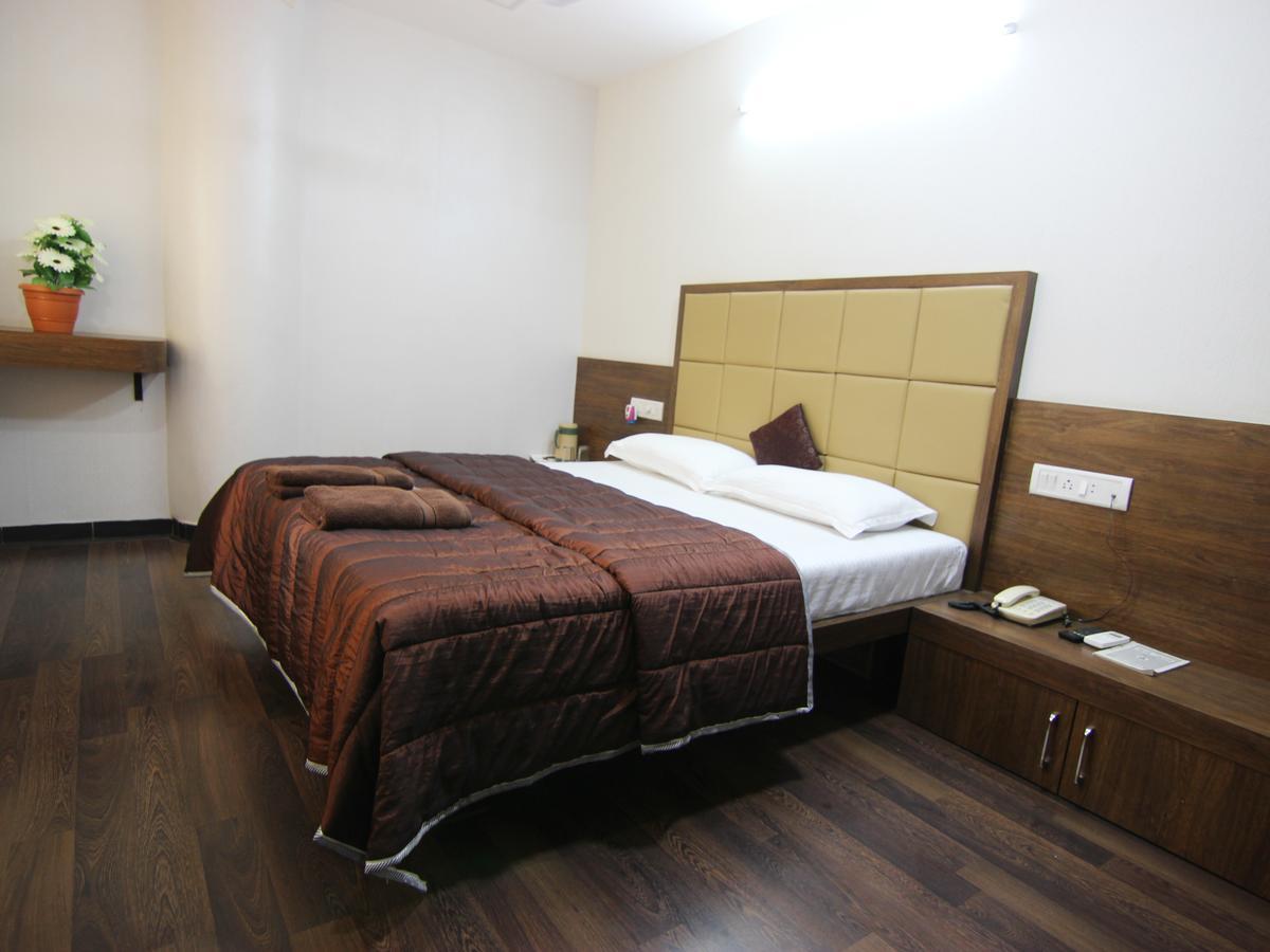 Hotel Sai Yatri Trimbak Extérieur photo
