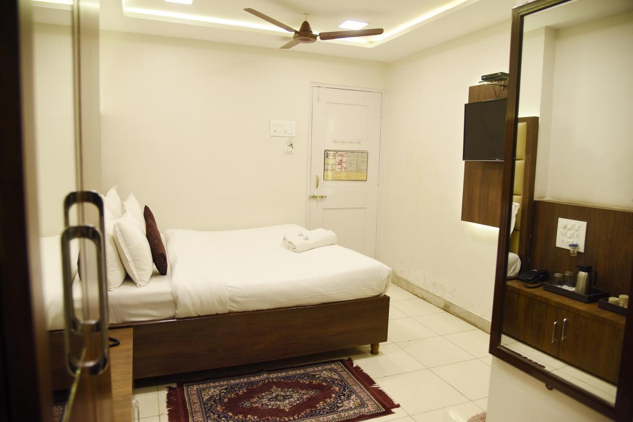 Hotel Sai Yatri Trimbak Extérieur photo