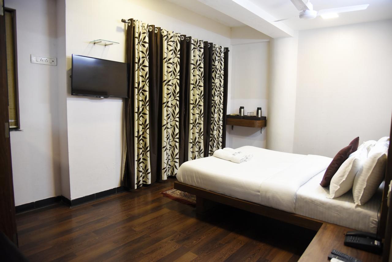 Hotel Sai Yatri Trimbak Extérieur photo