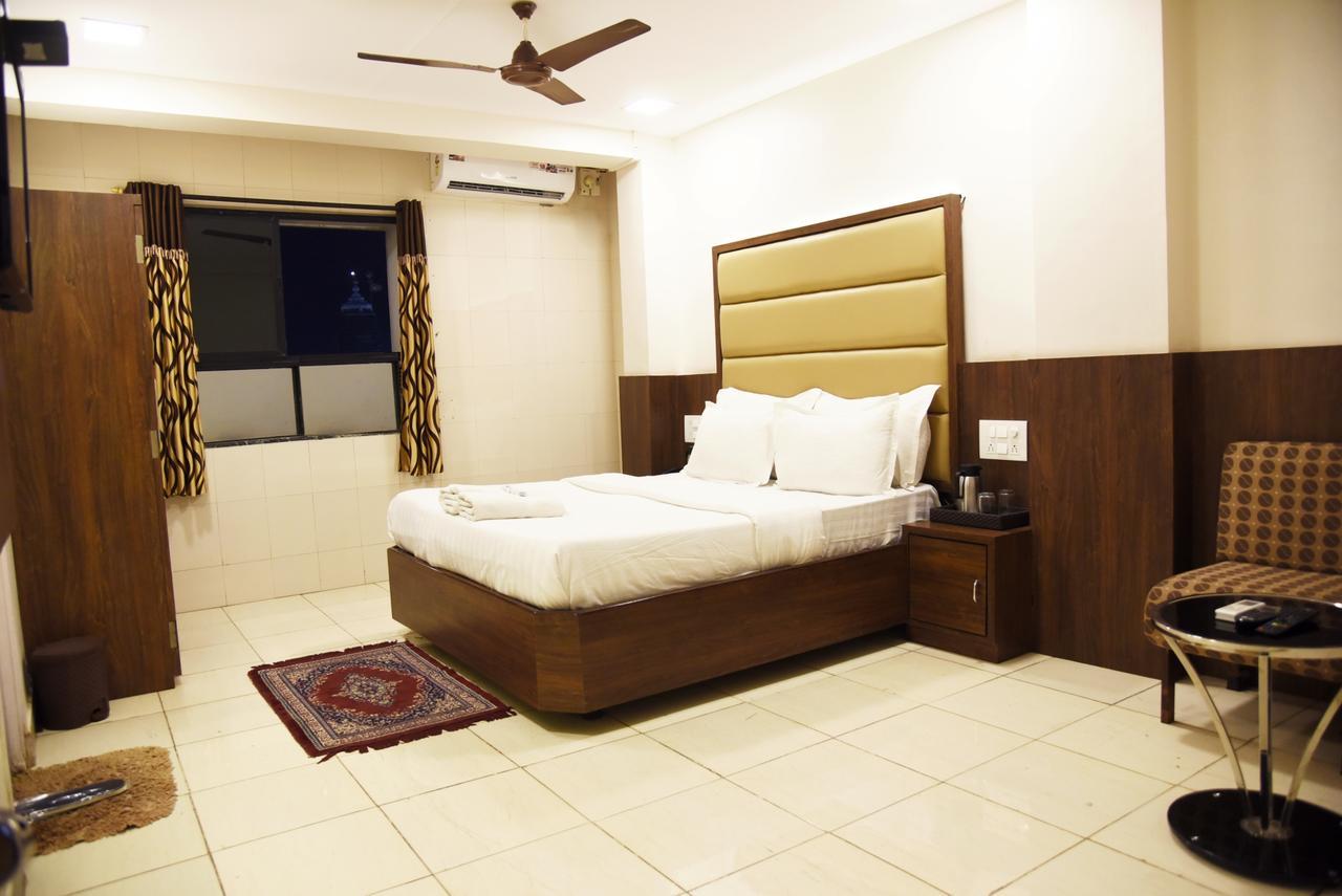 Hotel Sai Yatri Trimbak Extérieur photo