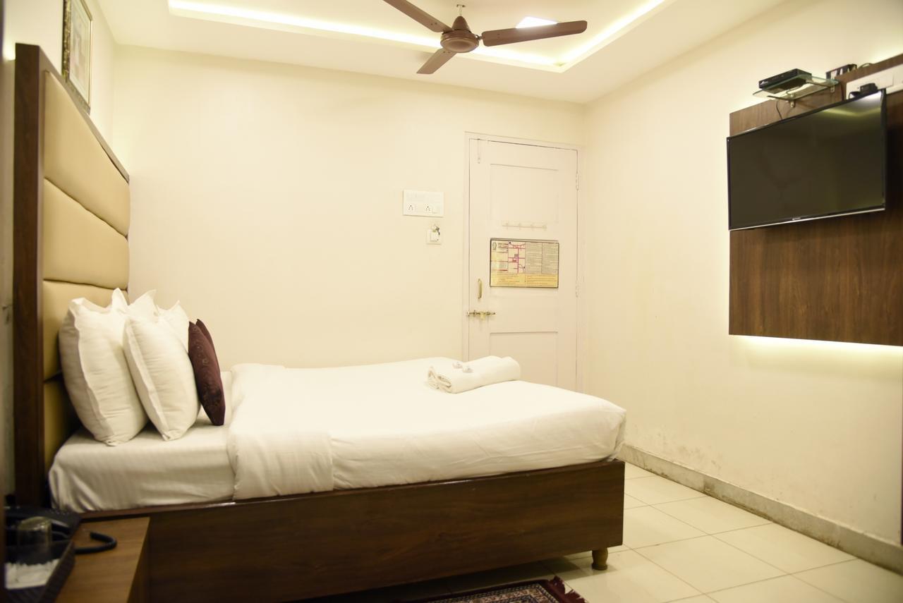 Hotel Sai Yatri Trimbak Extérieur photo